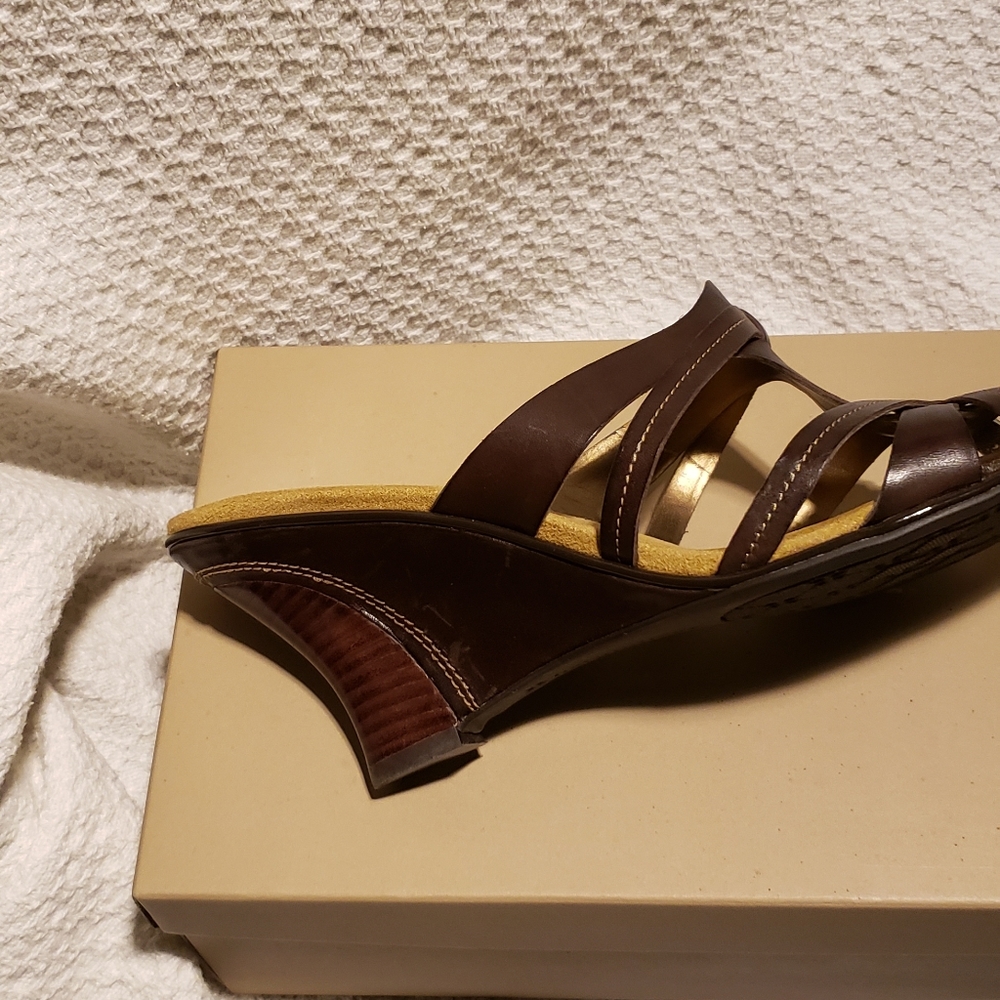 (MD)  Naturalizer Wedge Sandal - Picture 4 of 7